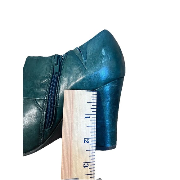 Mix Mooz Maya Green Leather Button Heeled Booties Retro Whimsical Boho Size 8 - Picture 9 of 10